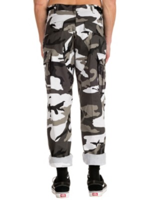 Snow camo cargo on sale pants